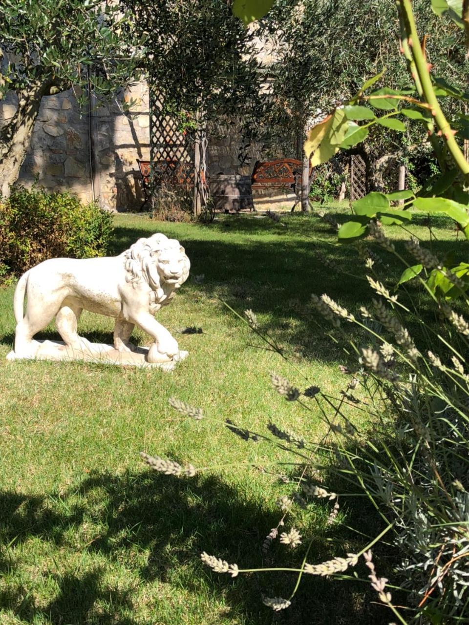Agriturismo Beata Vanna Фабро Екстериор снимка