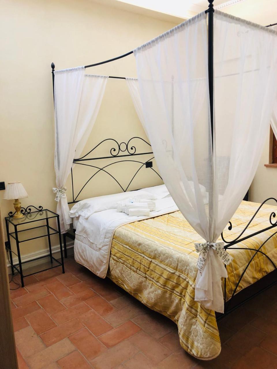 Agriturismo Beata Vanna Фабро Екстериор снимка