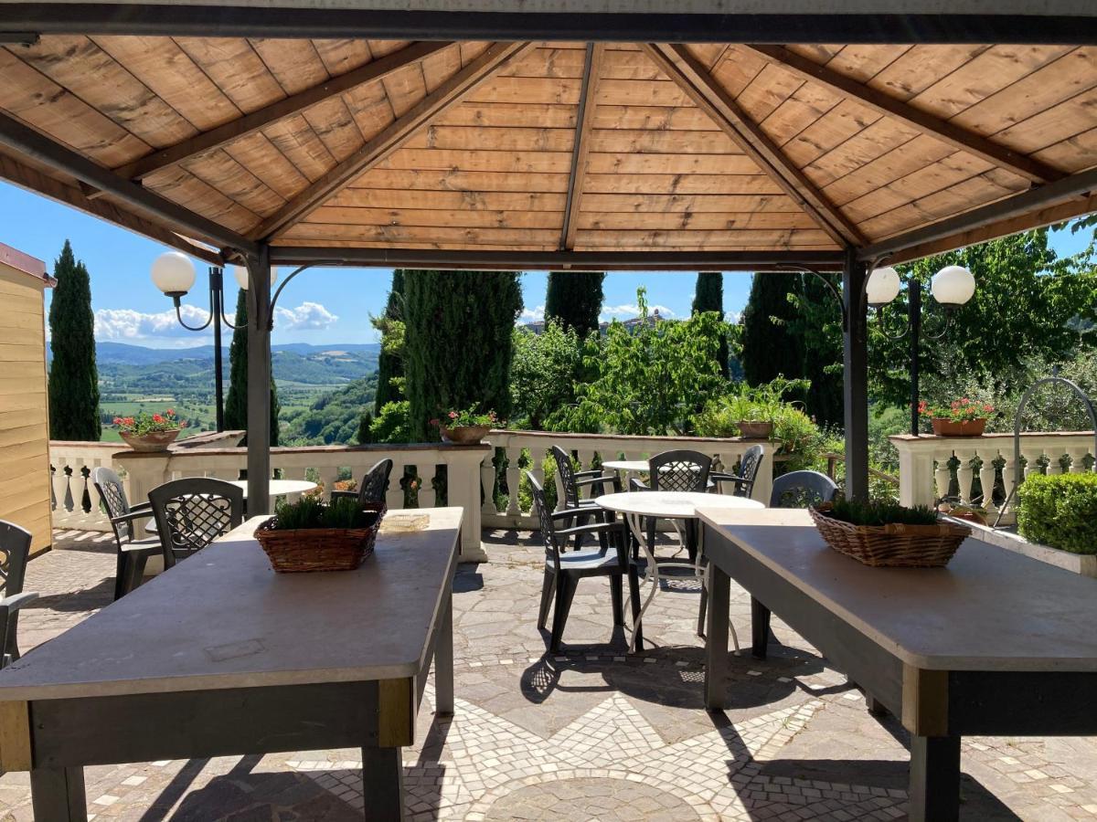 Agriturismo Beata Vanna Фабро Екстериор снимка